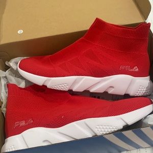 FILA Light Shoes ~ Color RED ~ Size 12 ~ BRAND NEW